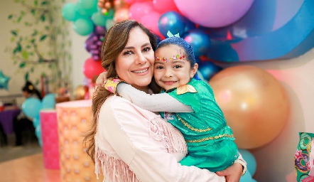  Claudia Montoya y Emilia.