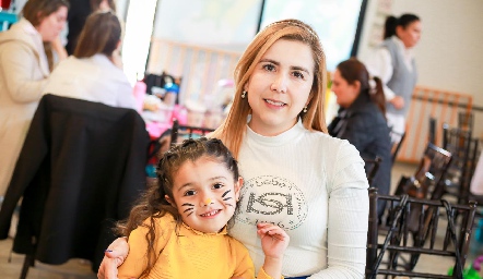  Paula y Magali Tiscareño.