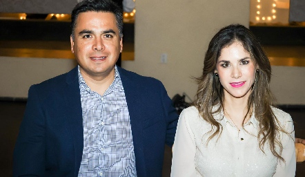  Marlon Martínez y Verónica Pérez.
