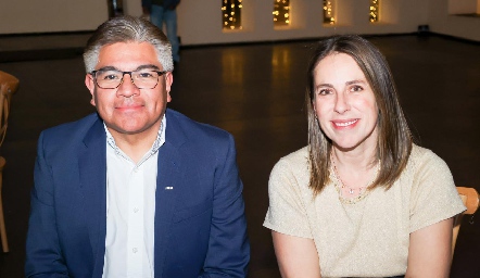  Silvestre Mendoza y Mónica Barragán.