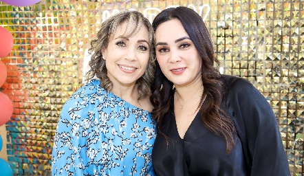  Magui Portillo y Lorena Orozco.