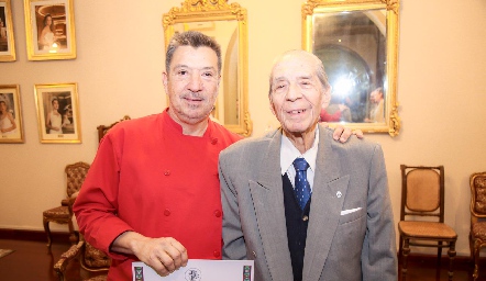  Gabriel González con su papá Pepe González Urriza.