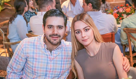  Mauricio Mahbub y Valeria Guerrero.
