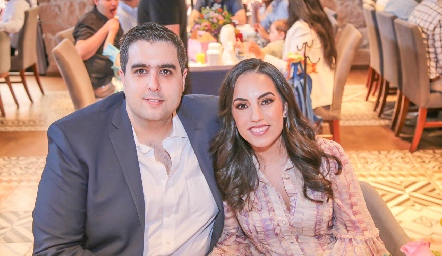  José Carlos Mahbub y Alejandra Zepeda, papás de Sofía.