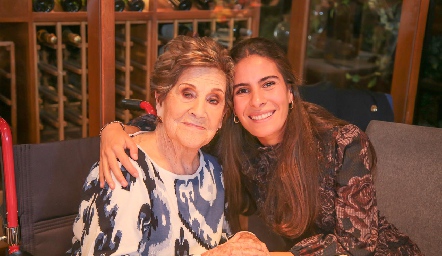  María del Carmen Diez Gutiérrez y María José Rojas.