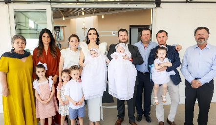  Familia Meade Vertiz.