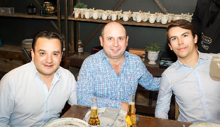  Gerardo Leija, Boro Conde y Abraham Tobías.