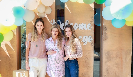  Marijó, Lourdes y Ana Paula López Herrera.