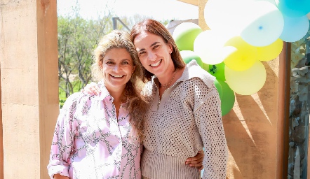  Lourdes López y Ale Güemes.