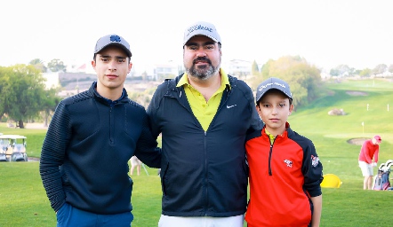  Juan José, Juan José y Pato Leos.