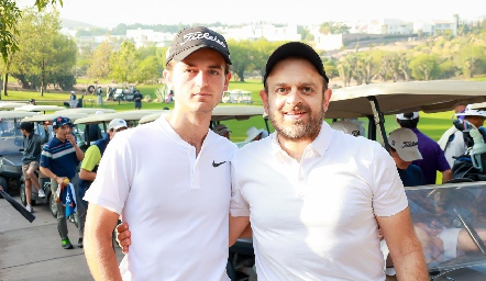  Pato y Saad Sarquis.