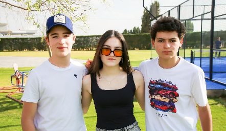  Alejandro Martínez, Sofía García y Fidel Andrade.