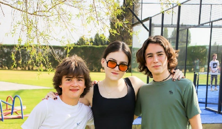  Álvaro Gómez, Sofía García y Pato Tapia.