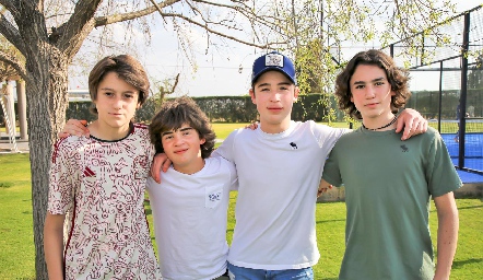  Santiago López, Álvaro Gómez, Alejandro Martínez y Patricio Tapía.