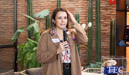  Pilar Hernández.