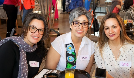  Lucía Ascanio, Liliana Chávez y Georgina Andrade.