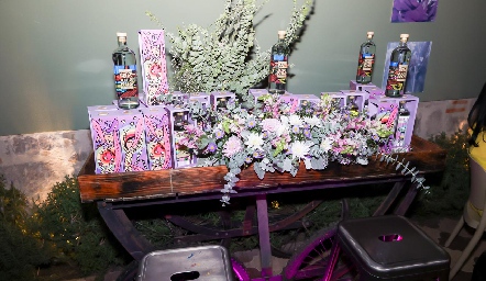 Presentación mezcal Cuentos Mexicanos.
