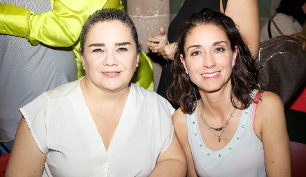  Cecilia Compean y Anel Avila.