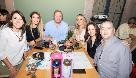  Presentación mezcal Cuentos Mexicanos.