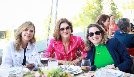  Gaby Godínez, Paulina Vivanco y Erika Von Der Meden.