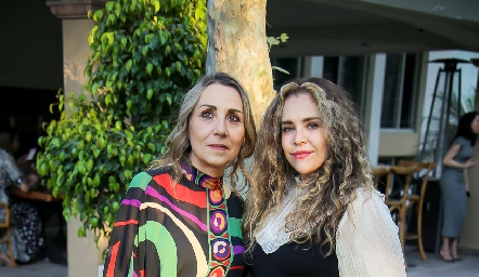  Roxana Serna y Gabriela Serment.