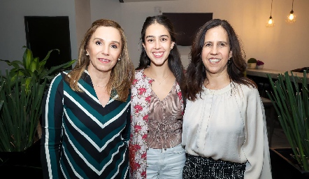  Beatriz Lavín, Natalia Navarro y Claudia Nava.
