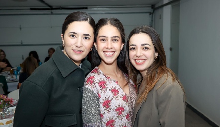  Ana Paula González, Natalia Navarro y Eugenia Torres.