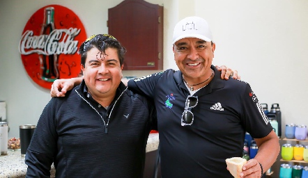  Roberto Aguilar y Jesús Medellín.