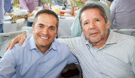  Alejandro Pérez y Alejandro Santibáñez.