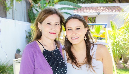  Miriam Menchaca y Fátima Castro.