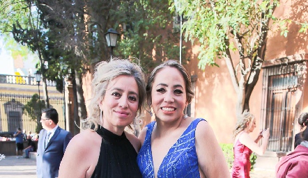  Isabel Martínez y Laura Aguilar.