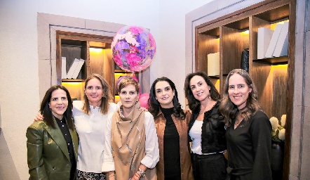  Claudia Martínez, Marcela Payán, Claudia Hinojosa, Maricel Gutiérrez, Verónica Zepeda y Adriana Pedroza.