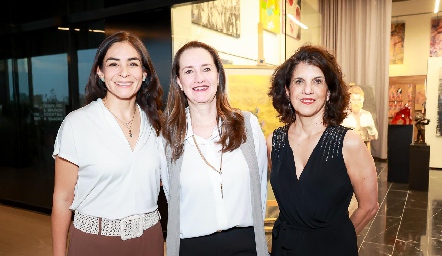  Viviana Rodríguez, Verónica Noyola y Cristina Nava.