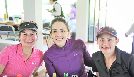  Megan, Cecilia Cabrera y Tere Cadena.