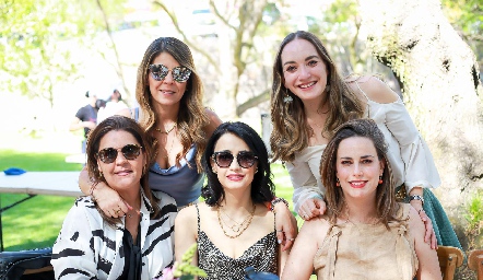  Gabriela Díaz Infante, Marifer Leal, Cristina Villanueva, Marcela Elizondo y Ana Hernández.
