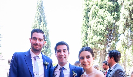  Polo Córdova, José Manuel Lázaro e Ilse Lázaro con sus sobrinos Inés y Memo.