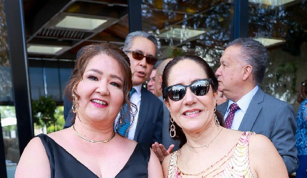  Mónica Berlanga y Esther Sandoval.