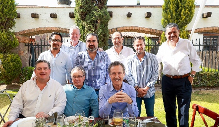  Luis Torres, Juan Hernández, Juan José Leos, Héctor Flores, Rodrigo Inera, Arturo Anguiano, Jacobo Payán, Eduardo Parodi y Jorge Valdano.