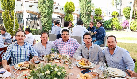  Beto Fontes, Christian Naranjo, Mario Veliz, Javier Fernández y Juan Carlos Conde.