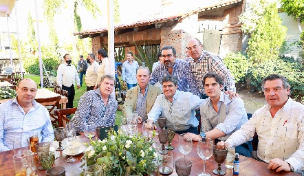  Juan José Leos, Fernando Pérez Espinosa, Fernando López, Juan Carlos, Miguel Valladares, Francisco Leos, Juan Carlos Valladares y Luis Ortuño.