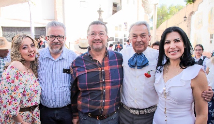  Mine Echavarría, Jorge Chessal, Daniel Pedroza, Manuel Labastida y María Tello.