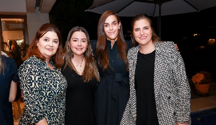  Margaret, Susana, Paulina y Danitza Lozano.