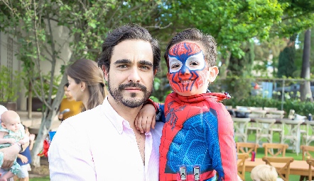  José Luis Villaseñor con su hijo José María.