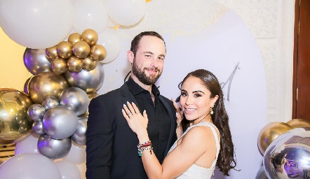  Jeff y Paola Longoria, se comprometieron en matrimonio.