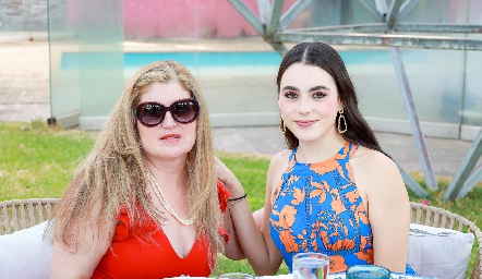  Silvia Foyo y Sigrid Zendejas.