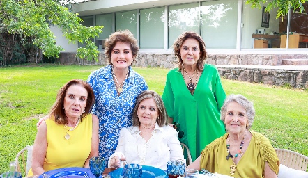  Lourdes Bustos, María Zendejas, Chela Wagner, Sofía Sánchez y Pita Espinosa.