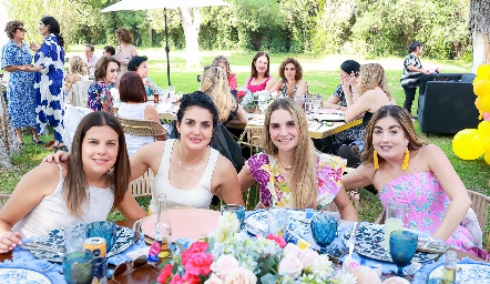  María José Barragán, Ana Sofía Velázquez, Adelina y Silvana Zendejas.