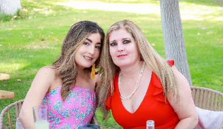  Silvana Zendejas y Silvia Foyo.