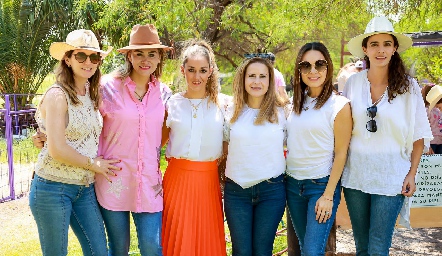  Eunice Camacho, Danae Enríquez, María Torres, Michelle Baeza, Ale Díaz de León y Mariana Vivanco.