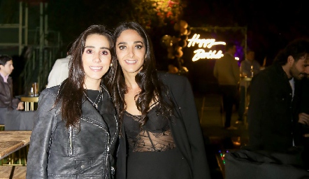  Daniela Lavín e Isa Villanueva.